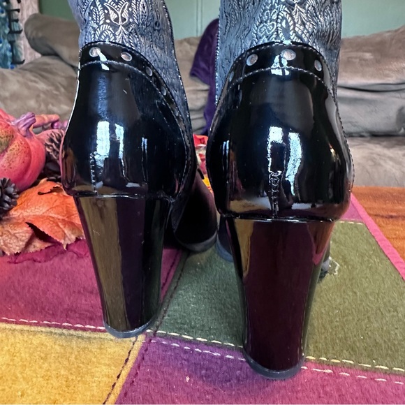 Fluevog Attic Denise Ankle Boot with Buttons in Black - Picture 7 of 13